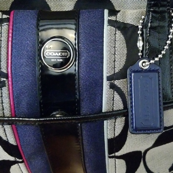 Coach Signature Stripe set - Picture 2 of 8
